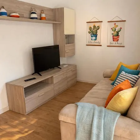 Casa Olivastro Millenario A דירה