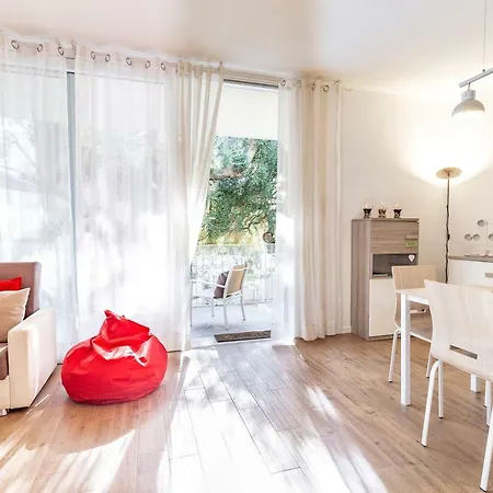 Апартаменты Casa Olivastro Millenario A Санта-Мария-Наварезе